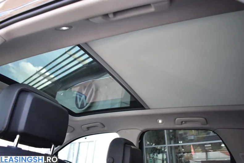 Volkswagen Touareg din 2024 cu 84.503 km - oferta VOL233916 - foto 12