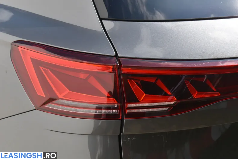 Volkswagen Touareg din 2024 cu 84.503 km - oferta VOL233916 - foto 17