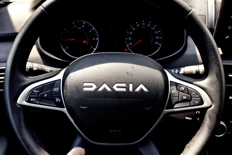 Dacia Jogger din 2023 cu 19.000 km - oferta DAC233917 - foto 17