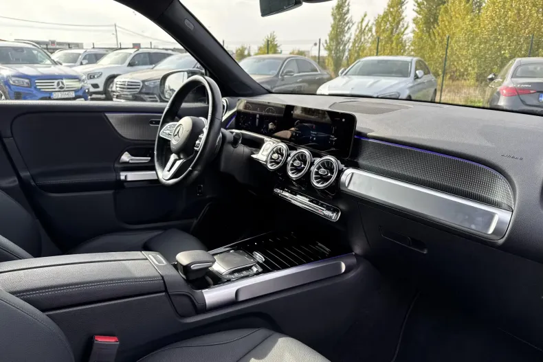 Mercedes-Benz GLB 200 (Clasa GLB) din 2023 cu 42.050 km - oferta MER233924 - foto 13