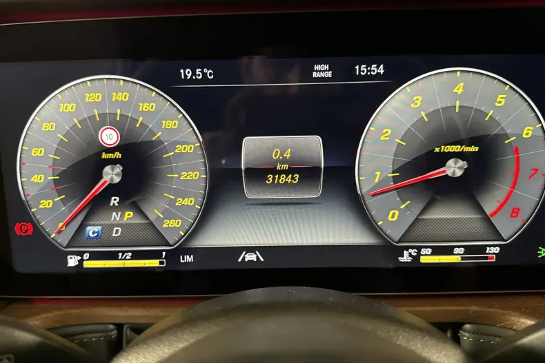 Mercedes-Benz G 500 (Clasa G) din 2023 cu 31.843 km - oferta MER233927 - foto 10