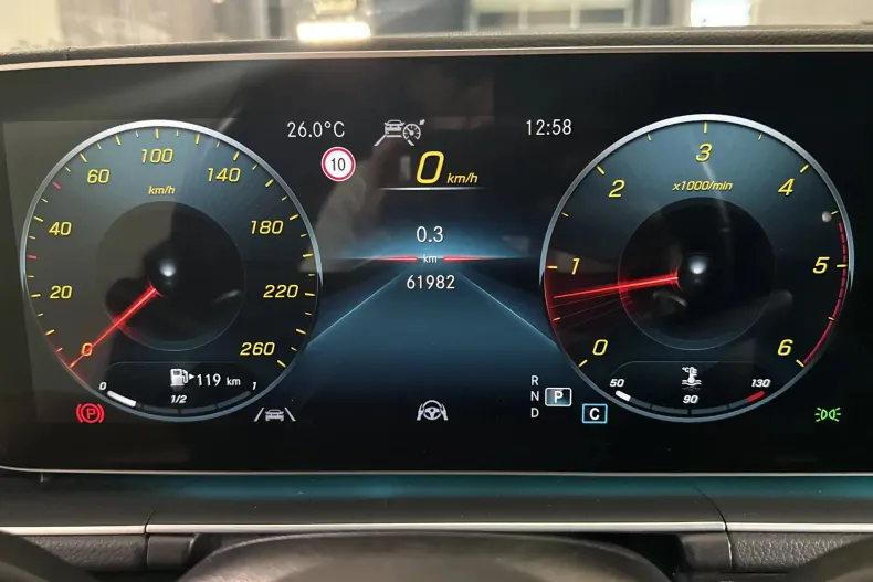 Mercedes-Benz GLE 400 (Clasa GLE) din 2022 cu 61.982 km - oferta MER233929 - foto 10