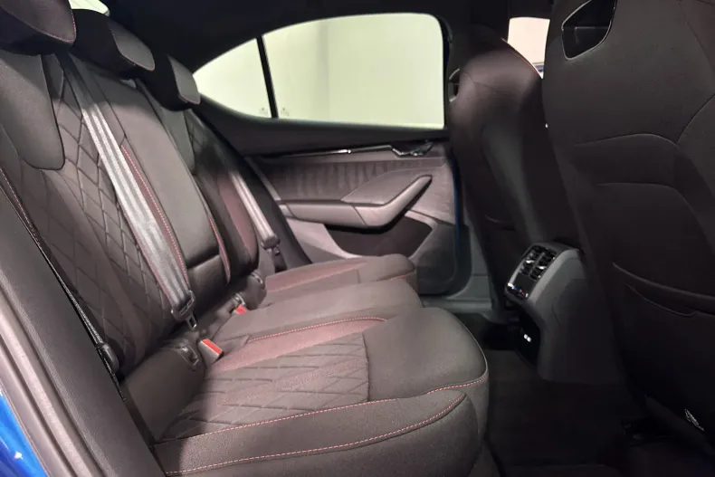 Skoda Octavia din 2023 cu 72.810 km - oferta SKO233938 - foto 12