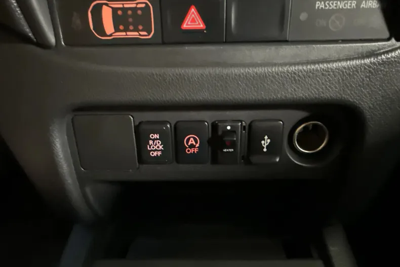 Mitsubishi L200 din 2020 cu 122.414 km - oferta MIT233941 - foto 17
