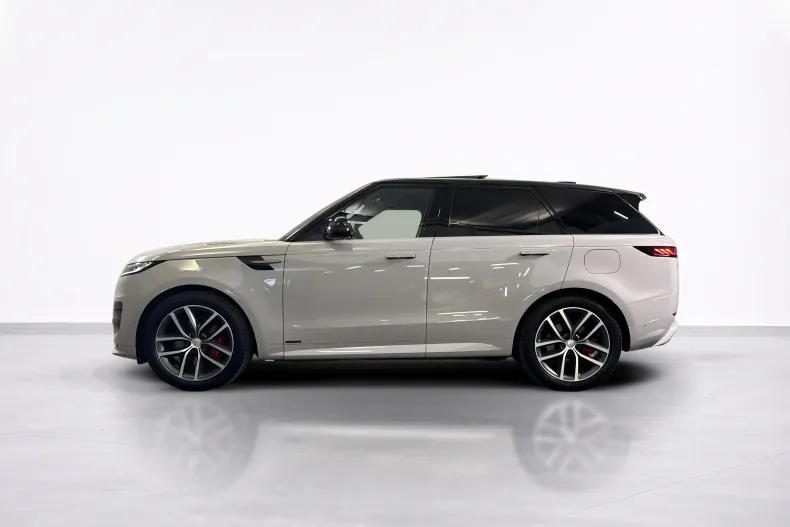 Land Rover Range Rover Sport din 2025 cu 23.084 km - oferta LAN233943 - foto 2