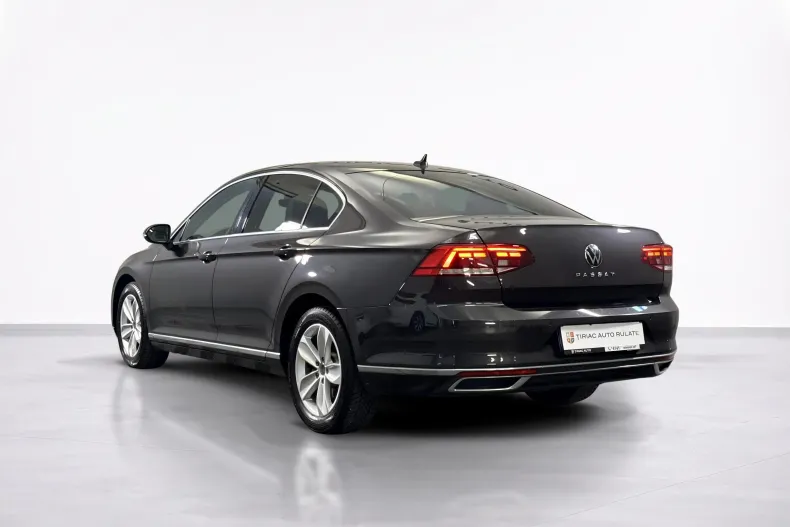 Volkswagen Passat din 2021 cu 52.798 km - oferta VOL233957 - foto 3