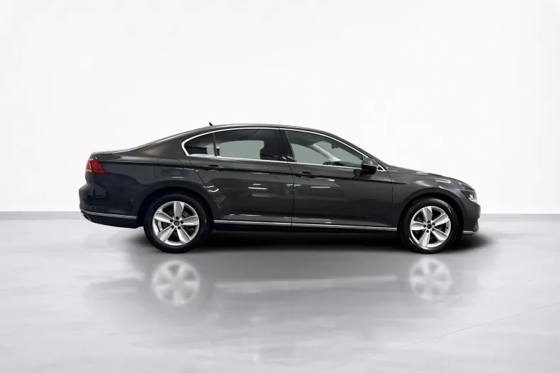Volkswagen Passat din 2021 cu 52.798 km - oferta VOL233957 - foto 6