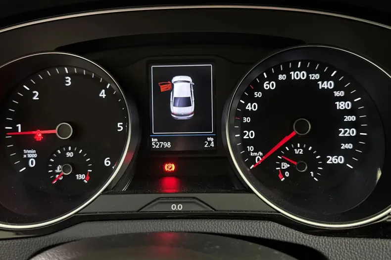 Volkswagen Passat din 2021 cu 52.798 km - oferta VOL233957 - foto 10