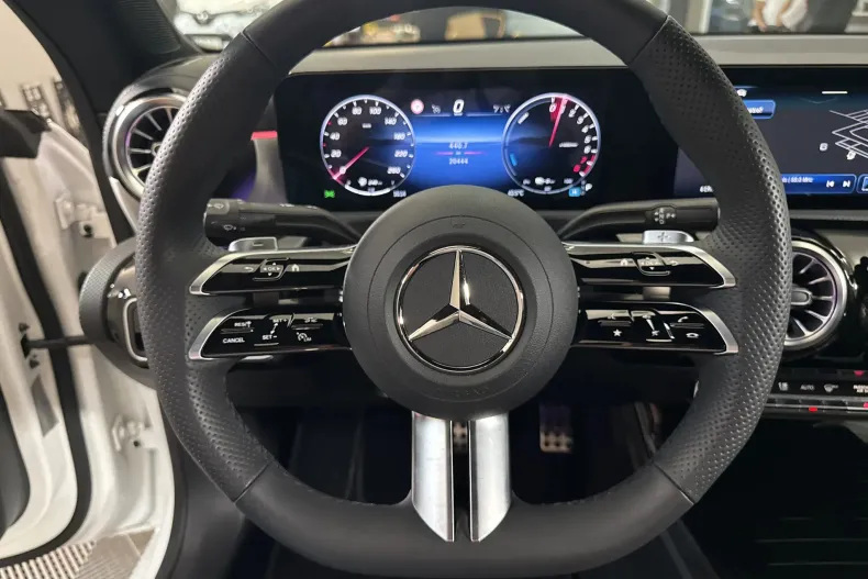 Mercedes-Benz CLA 250 (Clasa CLA) din 2025 cu 20.444 km - oferta MER233958 - foto 17