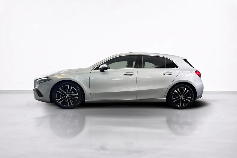 Mercedes-Benz A 180 (Clasa A) din 2025 cu 5.298 km - oferta MER233961 - foto 2