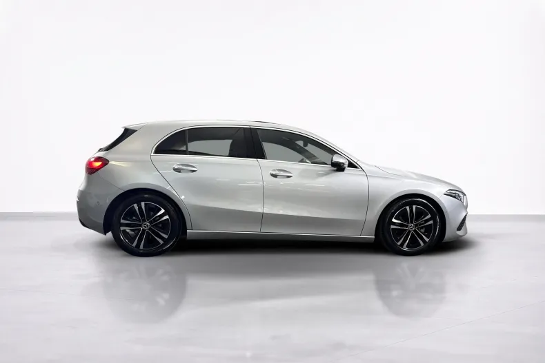 Mercedes-Benz A 180 (Clasa A) din 2025 cu 5.298 km - oferta MER233961 - foto 6