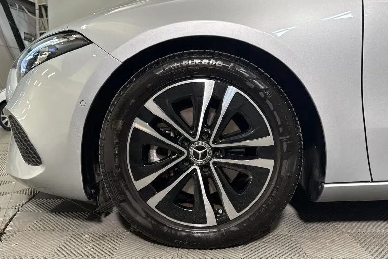 Mercedes-Benz A 180 (Clasa A) din 2025 cu 5.298 km - oferta MER233961 - foto 13