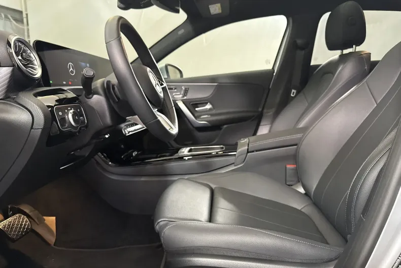 Mercedes-Benz A 180 (Clasa A) din 2025 cu 5.298 km - oferta MER233961 - foto 25