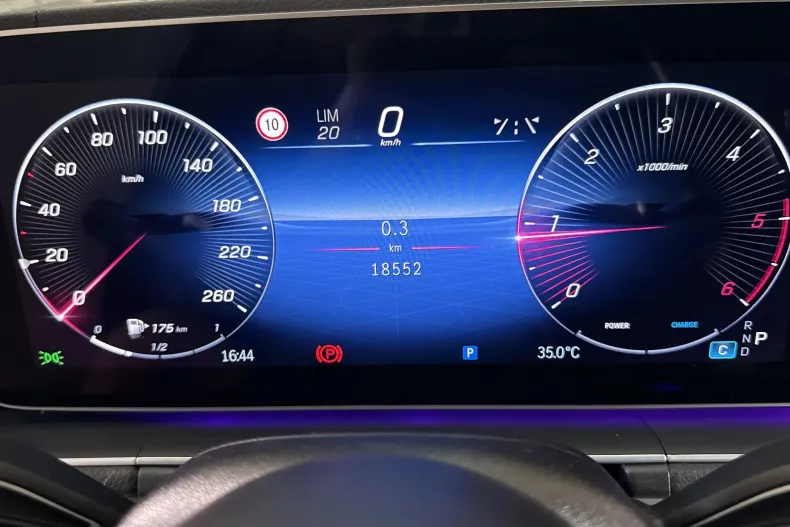 Mercedes-Benz GLE 300 (Clasa GLE) din 2023 cu 18.552 km - oferta MER233962 - foto 11