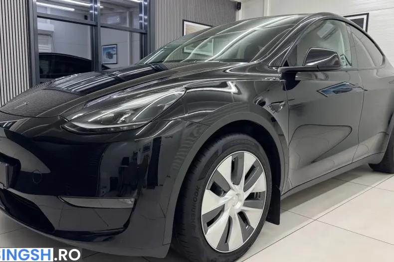 Tesla Model Y din 2023 cu 73.789 km - oferta TES233973 - foto 1