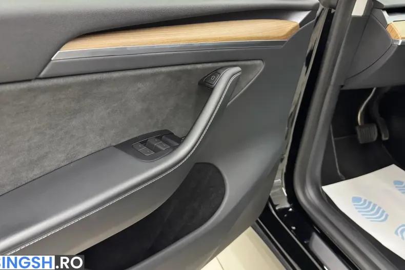 Tesla Model Y din 2023 cu 73.789 km - oferta TES233973 - foto 18