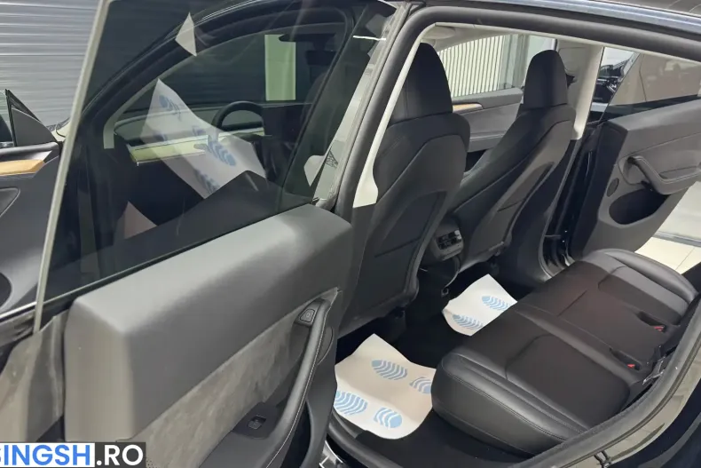 Tesla Model Y din 2023 cu 73.789 km - oferta TES233973 - foto 28