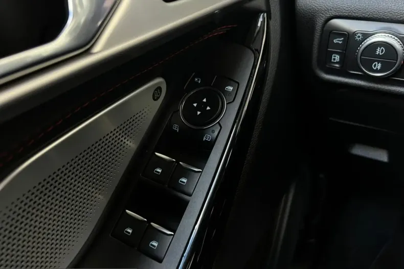 Ford Explorer din 2021 cu 114.656 km - oferta FOR233975 - foto 28