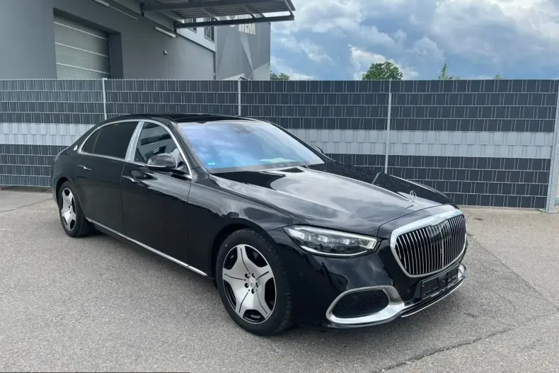 Mercedes-Benz S 680 (Clasa S) din 2023 cu 9.500 km - oferta MER233977 - foto 1