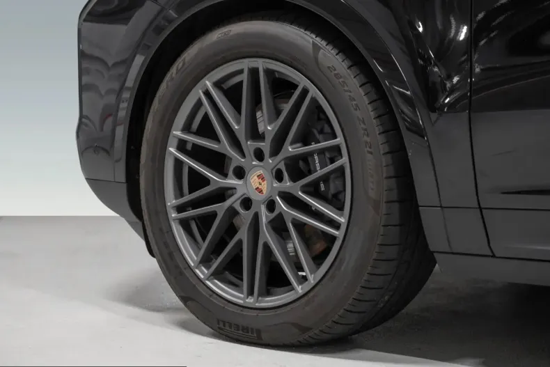 Porsche Cayenne din 2024 cu 21.700 km - oferta POR233983 - foto 13