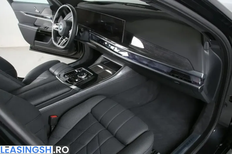 BMW 750 (Seria 7) din 2025 cu 80.990 km - oferta BMW233985 - foto 5