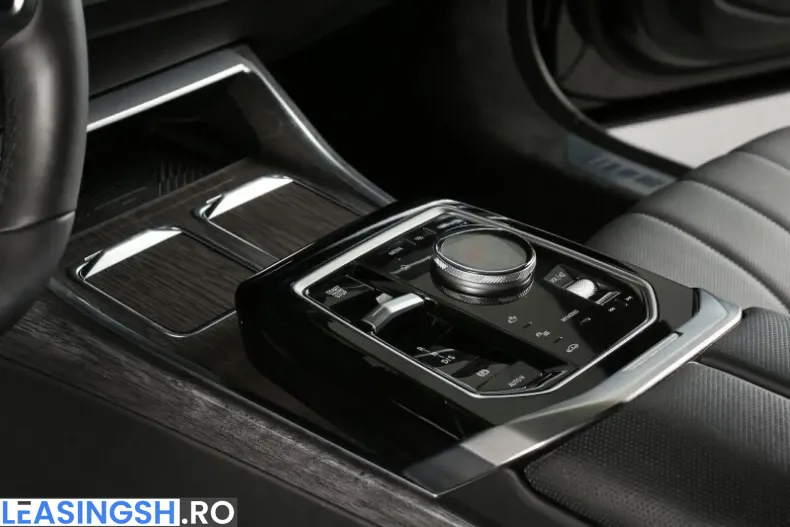 BMW 750 (Seria 7) din 2025 cu 80.990 km - oferta BMW233985 - foto 8