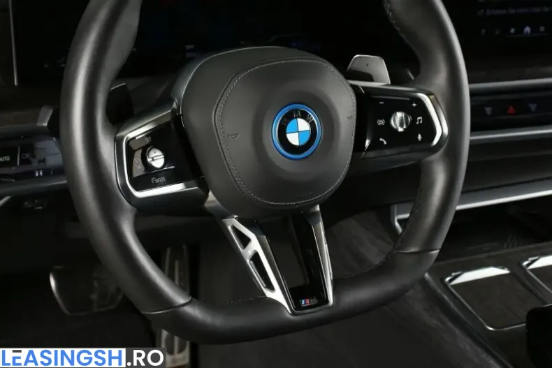 BMW 750 (Seria 7) din 2025 cu 80.990 km - oferta BMW233985 - foto 13