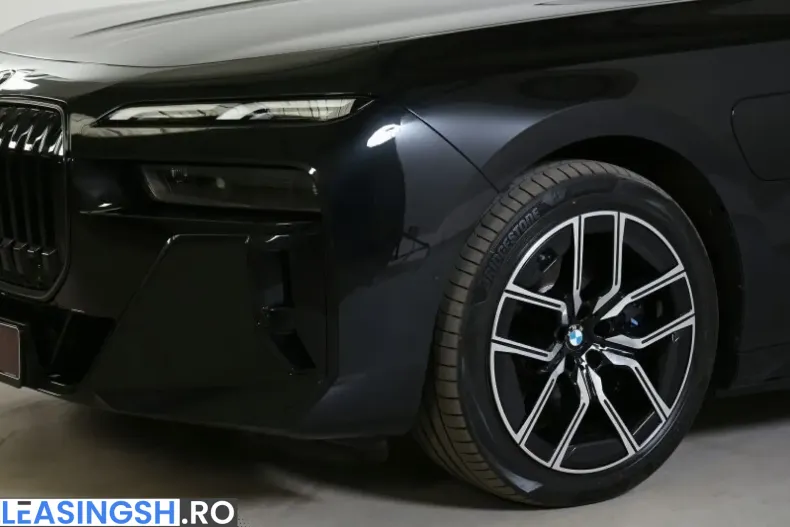 BMW 750 (Seria 7) din 2025 cu 80.990 km - oferta BMW233985 - foto 25