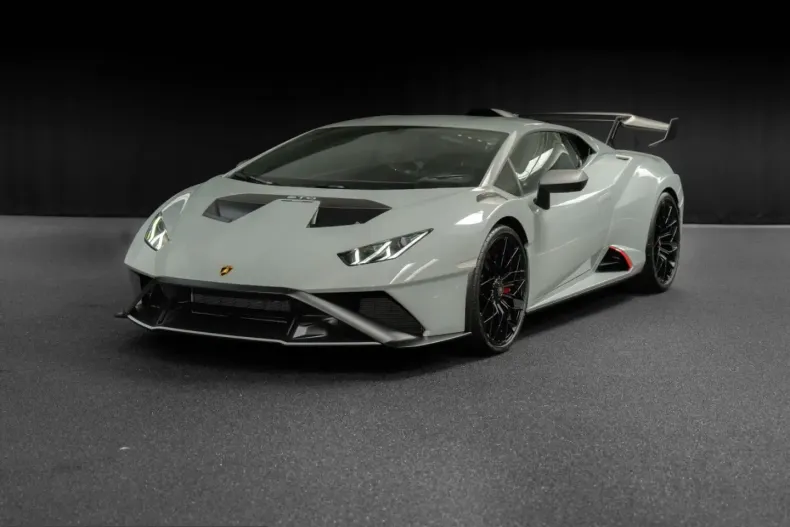 Lamborghini Huracán din 2024 cu 3.200 km - oferta LAM233994 - foto 1