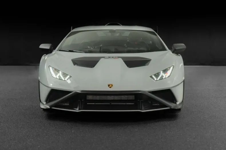 Lamborghini Huracán din 2024 cu 3.200 km - oferta LAM233994 - foto 4