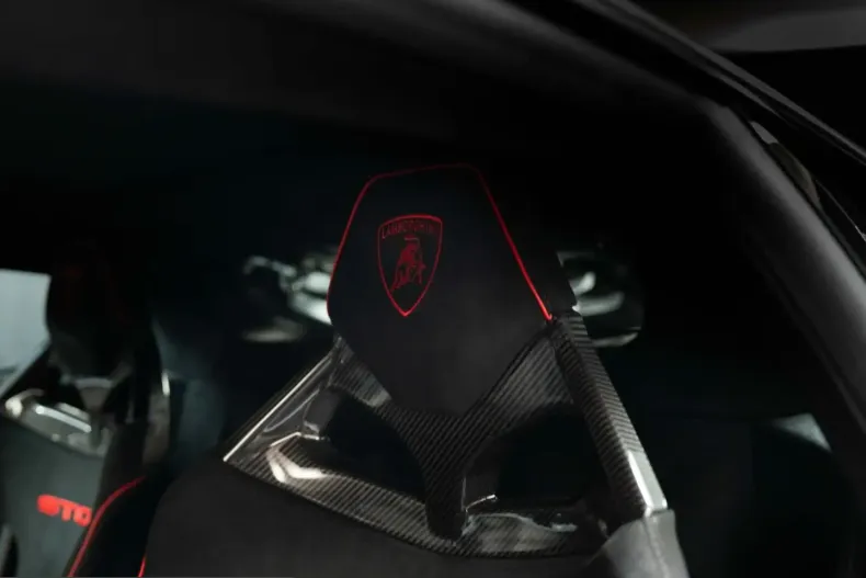 Lamborghini Huracán din 2024 cu 3.200 km - oferta LAM233994 - foto 11
