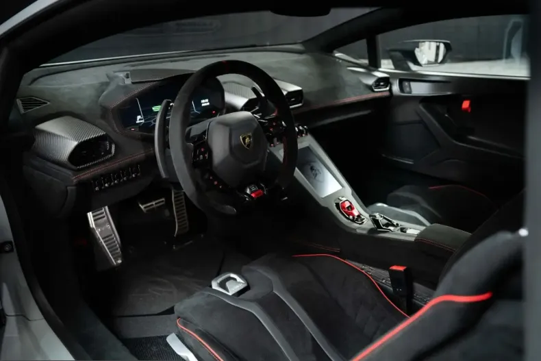 Lamborghini Huracán din 2024 cu 3.200 km - oferta LAM233994 - foto 13