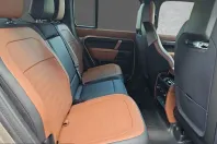 Land Rover Defender din 2025 cu 8.500 km - oferta LAN233998 - foto 5