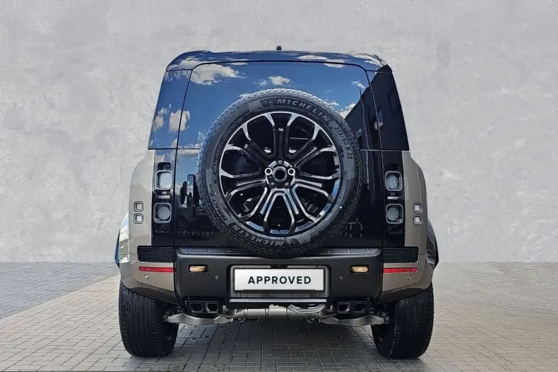 Land Rover Defender din 2025 cu 8.500 km - oferta LAN233998 - foto 7