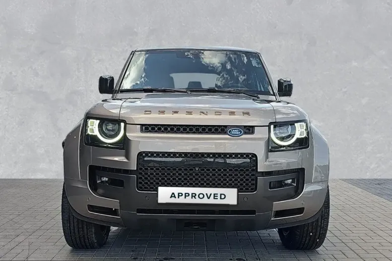 Land Rover Defender din 2025 cu 8.500 km - oferta LAN233998 - foto 8