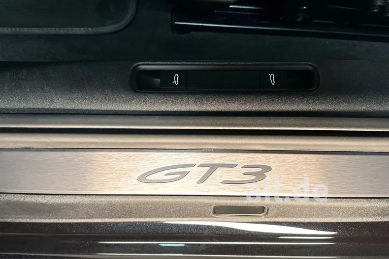 Porsche 992 din 2023 cu 9.075 km - oferta POR234000 - foto 11
