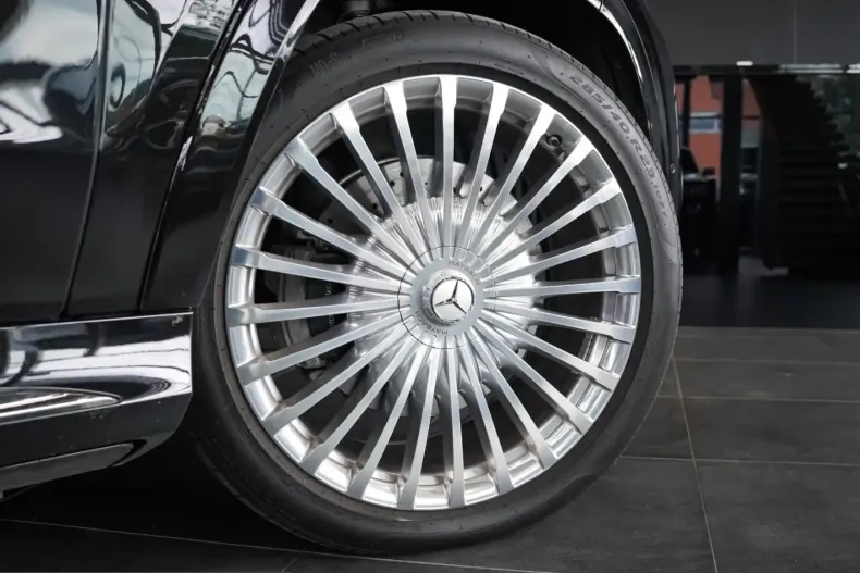 Mercedes-Benz GLS 600 (Clasa GLS) din 2023 cu 23.000 km - oferta MER234002 - foto 4