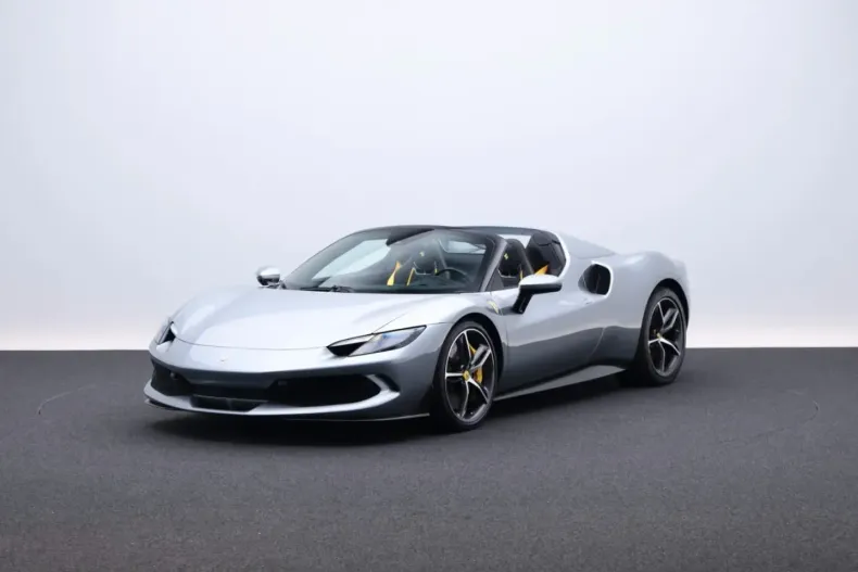 Ferrari 296 GTS din 2023 cu 5.200 km - oferta FER234004 - foto 1