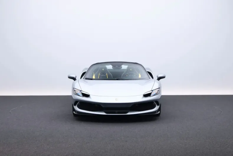 Ferrari 296 GTS din 2023 cu 5.200 km - oferta FER234004 - foto 2