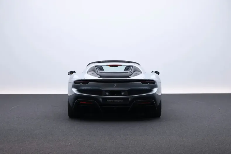 Ferrari 296 GTS din 2023 cu 5.200 km - oferta FER234004 - foto 6