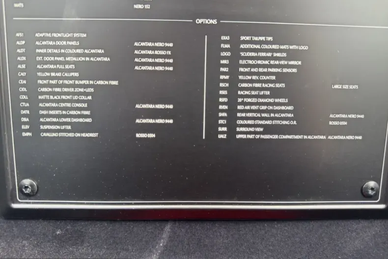 Ferrari F8 din 2022 cu 5.136 km - oferta FER234007 - foto 9