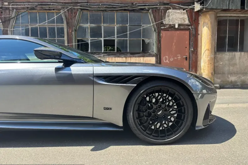 Aston Martin DBS din 2023 cu 2.996 km - oferta AST234011 - foto 30