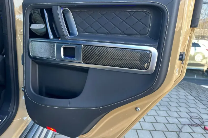Mercedes-Benz G 63 AMG (Clasa G) din 2023 cu 8.500 km - oferta MER234012 - foto 21