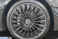 Mercedes-Benz E 220 (Clasa E) din 2025 cu 4.942 km - oferta MER234015 - foto 5
