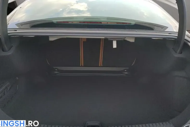 Mercedes-Benz E 220 (Clasa E) din 2025 cu 20.458 km - oferta MER234018 - foto 14
