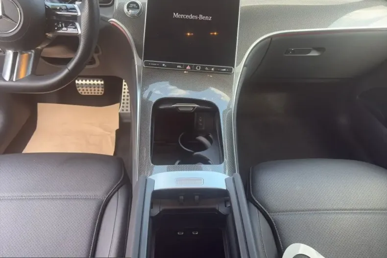 Mercedes-Benz GLC 300 (Clasa GLC) din 2023 cu 30.944 km - oferta MER234021 - foto 10
