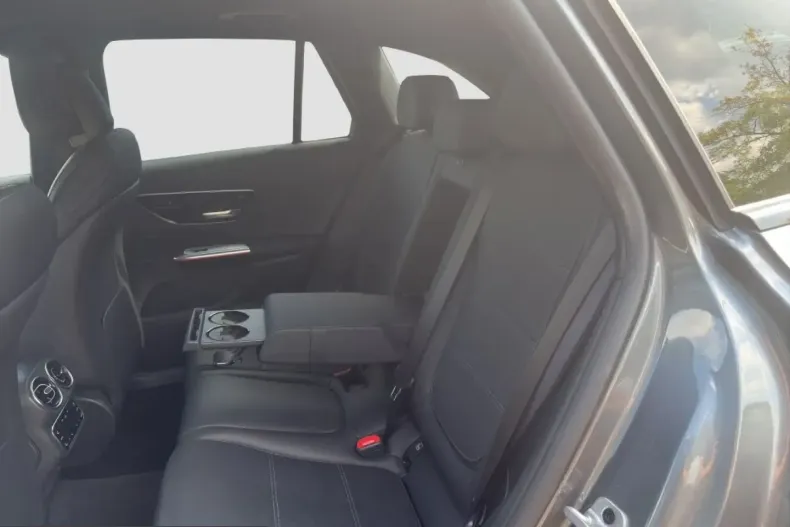 Mercedes-Benz GLC 300 (Clasa GLC) din 2023 cu 30.944 km - oferta MER234021 - foto 13