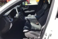 Volvo XC60 din 2025 cu 6.429 km - oferta VOL234022 - foto 13