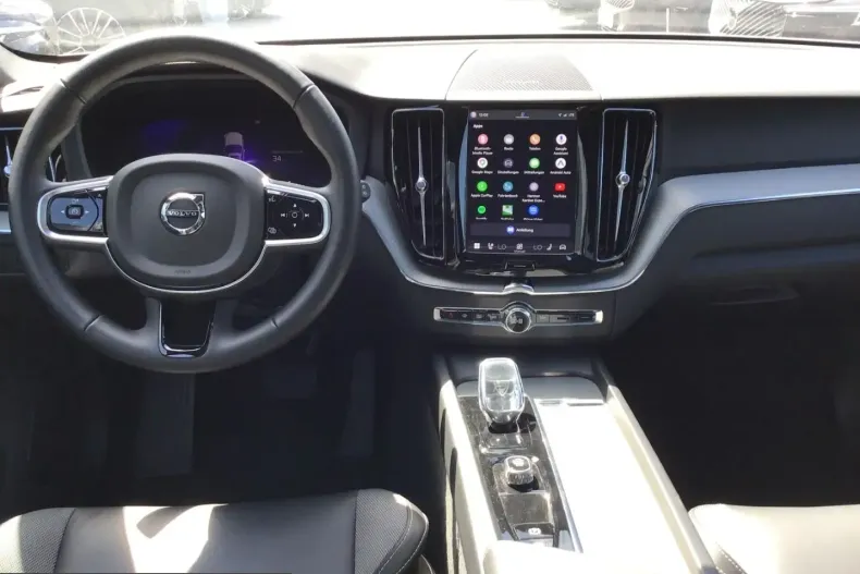 Volvo XC60 din 2025 cu 6.429 km - oferta VOL234022 - foto 18