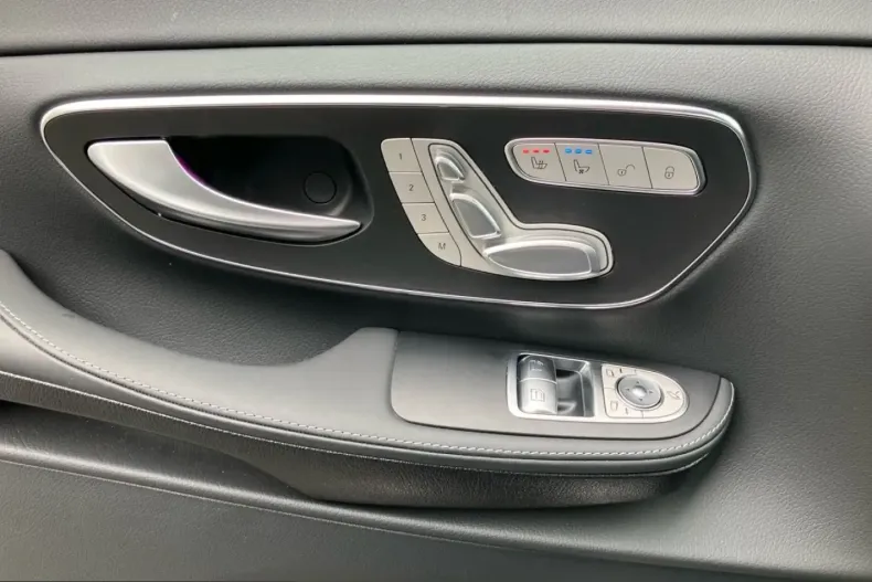 Mercedes-Benz V 300 (Clasa V) din 2025 cu 9.753 km - oferta MER234024 - foto 4